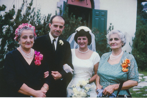 George and Georgette Wedding with Mothers 600dpi